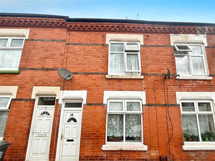 3 Bedroom Terraced House For Sale In Chaucer Street, Leicester, LE2