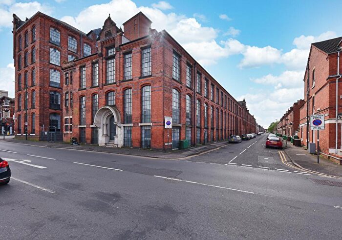 2 Bedroom Flat To Rent In Linen House, Hartley Road, Nottingham, NG7