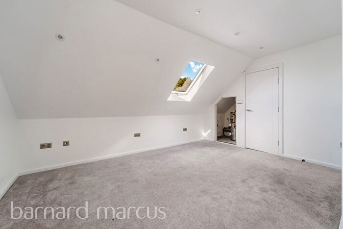 1 Bedroom Flat To Rent In Hounslow Road, Hanworth, Feltham, TW13