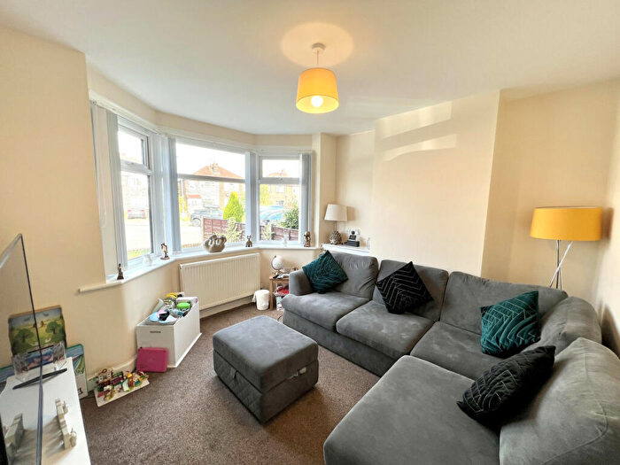 3 Bedroom Semi-Detached House To Rent In Sandringham Road, Stockport, SK6