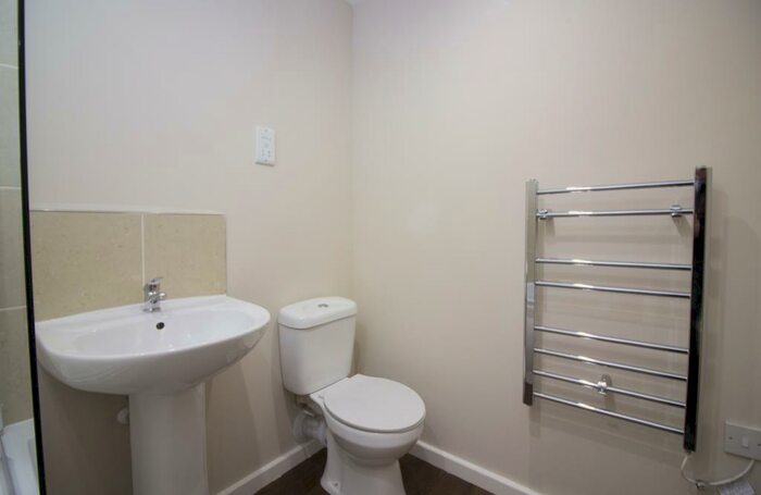 1 Bedroom Apartment To Rent In Chad House, Sunderland Road, Gateshead, NE8