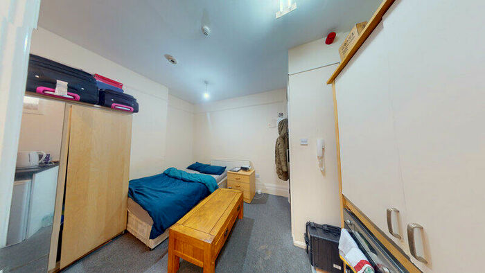 1 Bedroom Flat To Rent In Hyde Park Road, Hyde Park, Leeds, LS6