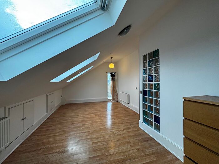 1 Bedroom Studio To Rent In Olive Grove, Harringay, N15