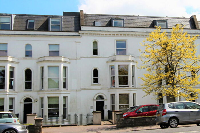 2 Bedroom Flat To Rent In Upper Belgrave Road, Clifton, Bristol, BS8