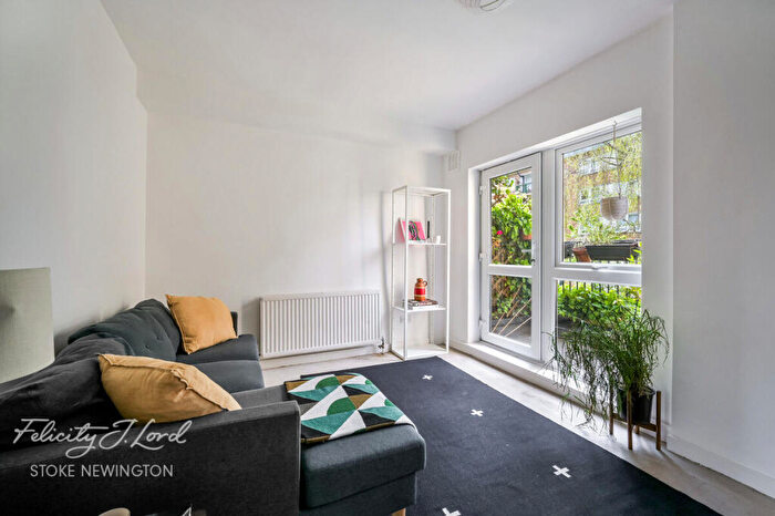1 Bedroom Flat For Sale In Nevill Road, London, N16