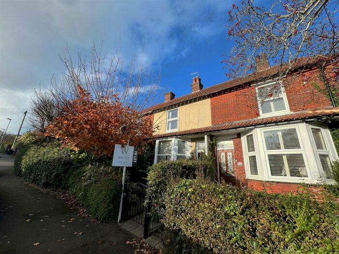 2 Bedroom Terraced House To Rent In Bouverie Avenue, Salisbury, SP2