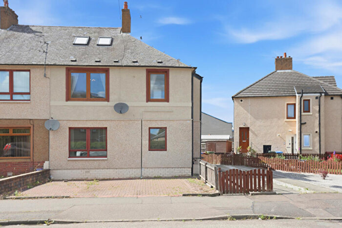 3 Bedroom Flat For Sale In Almond Street, Grangemouth, FK3