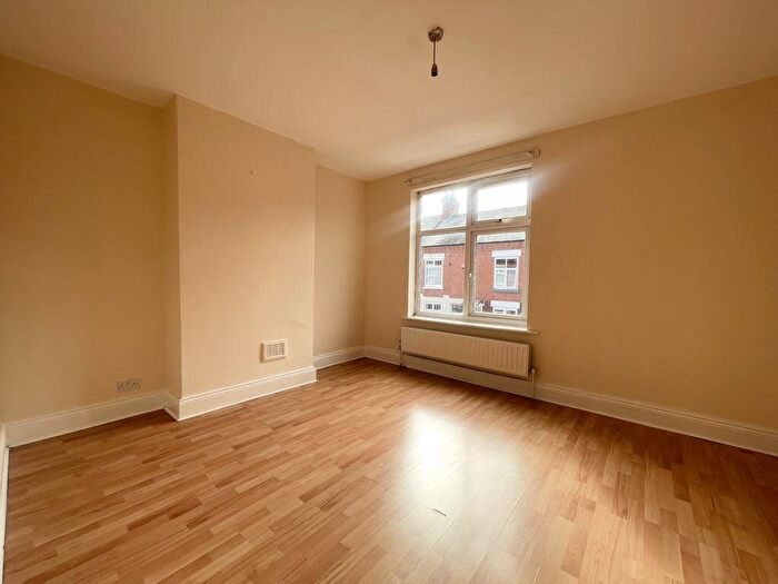 4 Bedroom Terraced House To Rent In Gipsy Road, Leicester, LE4