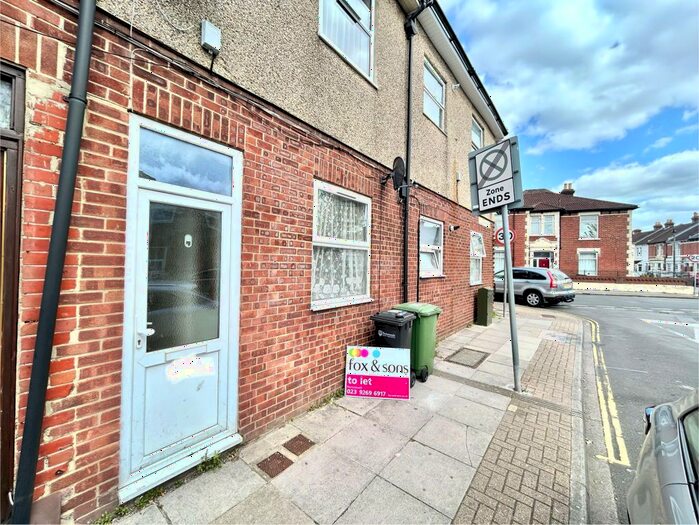 1 Bedroom Flat To Rent In North End Avenue, Portsmouth, PO2