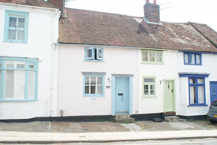 2 Bedroom Terraced House To Rent In South Street, Emsworth, PO10