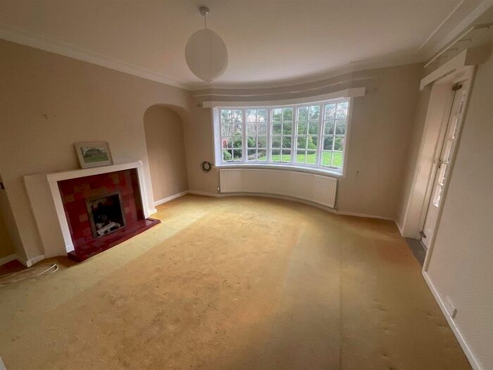 4 Bedroom Detached House To Rent In South Avenue, Scalby, Scarborough, YO13