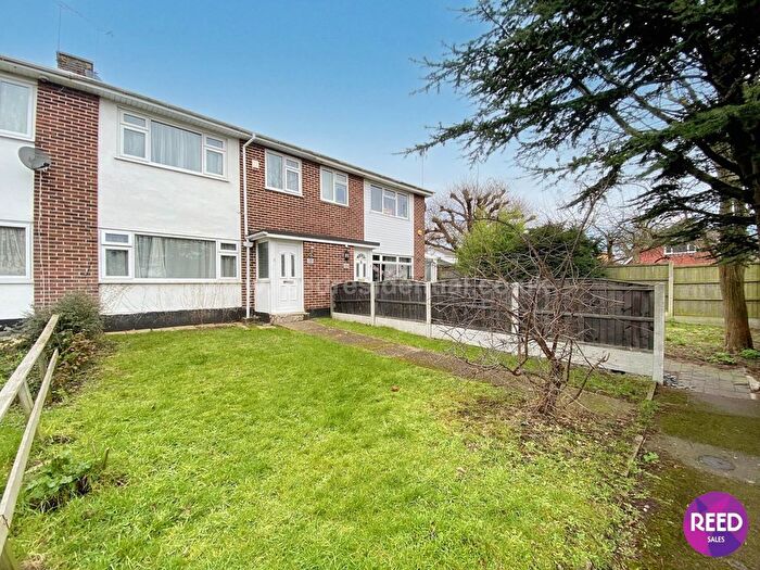 3 Bedroom Terraced House To Rent In Dandies Chase, Leigh On Sea, SS9