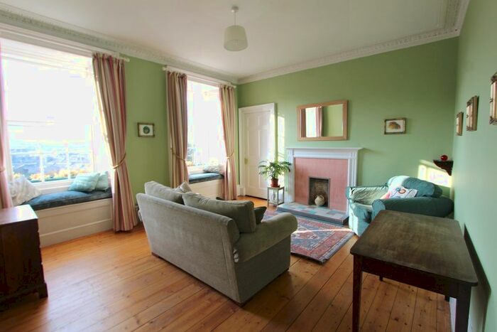 2 Bedroom Flat To Rent In St. Vincent Street, Edinburgh, EH3