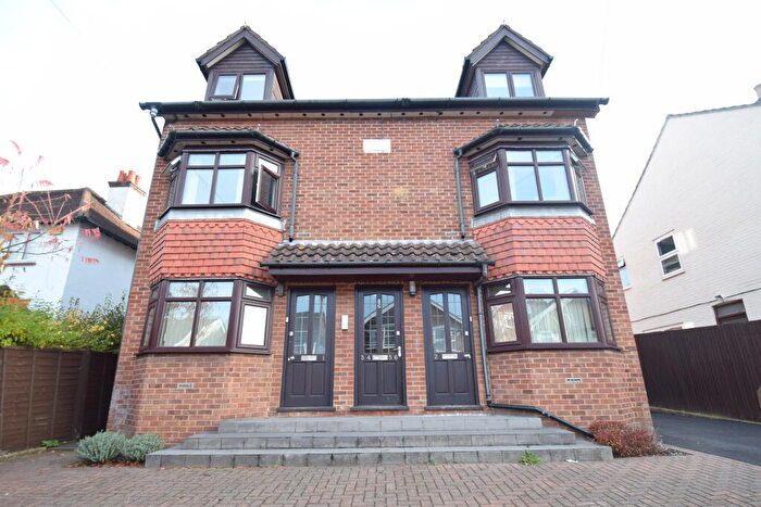 1 Bedroom Apartment To Rent In Roberts Road, High Wycombe, Buckinghamshire, HP13