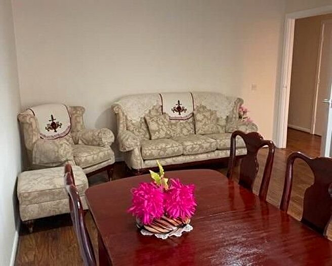 2 Bedroom Flat To Rent In Duff Street, Edinburgh, EH11