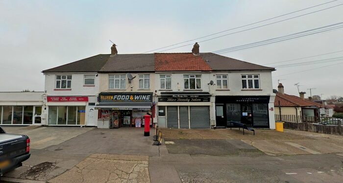 2 Bedroom Flat To Rent In Hillview Avenue, Hornchurch, RM11