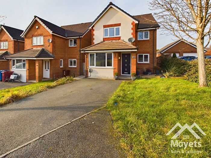 4 Bedroom Detached House To Rent In Spinning Avenue, Guide, Blackburn, BB1