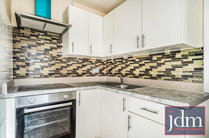 2 Bedroom Apartment To Rent In Brandram Road, London, SE13
