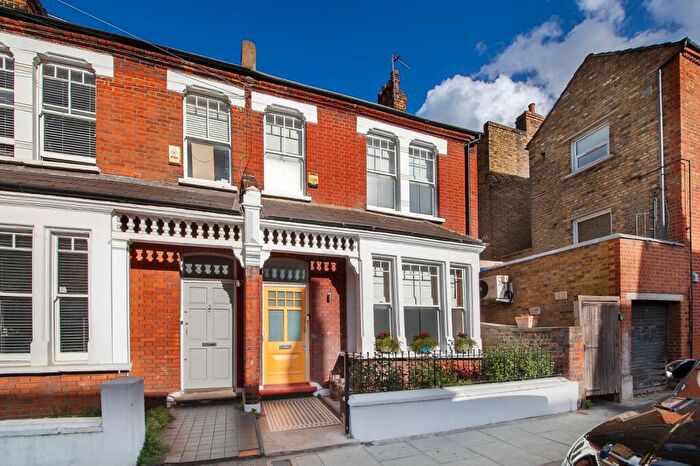 4 Bedroom End Of Terrace House For Sale In Cupar Road, Battersea Park, SW11