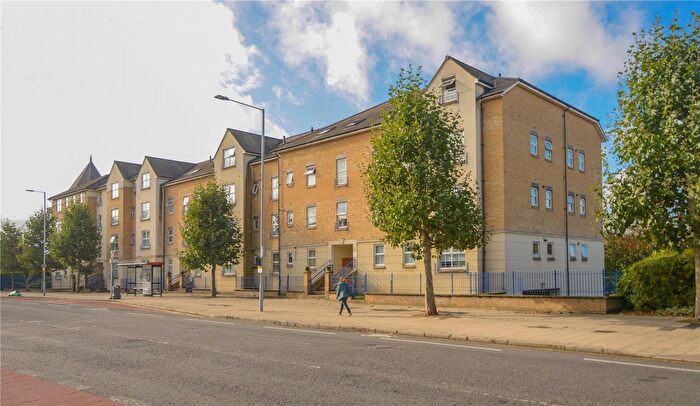2 Bedroom Flat For Sale In Richmond Road, Kingston Upon Thames, KT2