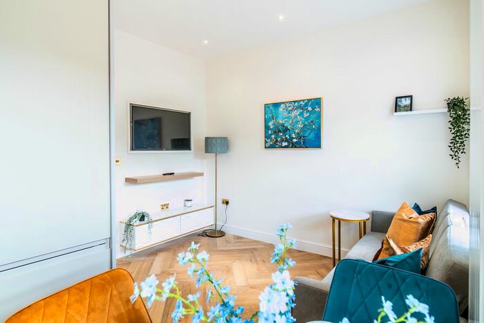 1 Bedroom Flat To Rent In Grafton Road, London, NW5