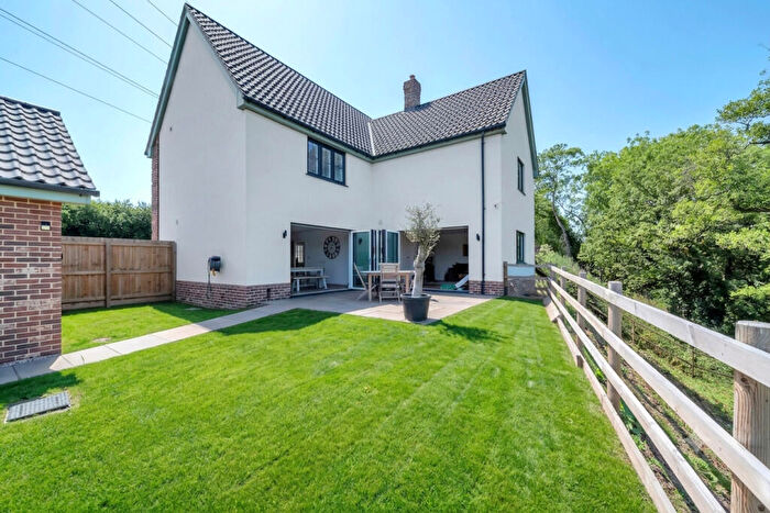 4 Bedroom Detached House For Sale In Stowmarket Road, Badley, IP6