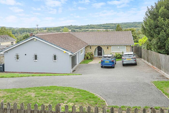 4 Bedroom Bungalow For Sale In Pilgrims Lane, Chilham, Canterbury, Kent, CT4