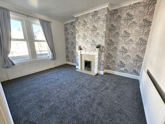 3 Bedroom Flat To Rent In Stanhope Road, South Shields, NE33