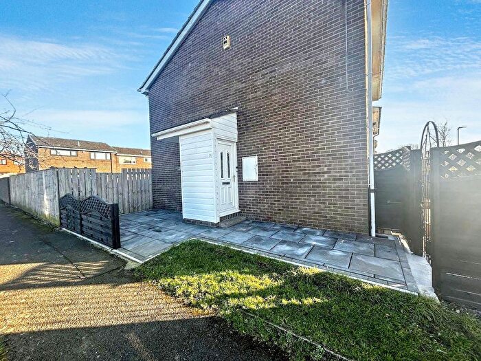 2 Bedroom Flat To Rent In Newbury, Garth Sixteen, Killingworth, Newcastle Upon Tyne, NE12