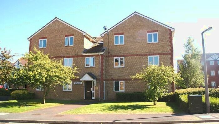 2 Bedroom Apartment To Rent In Maplin Park, Langley, Slough, Slough, Berkshire, SL3
