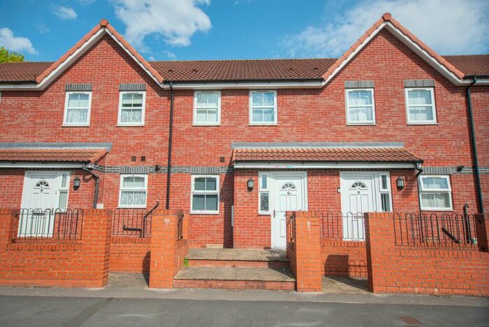 3 Bedroom Terraced House To Rent In Priory Road, Hull, East Riding Of Yorkshire, HU5