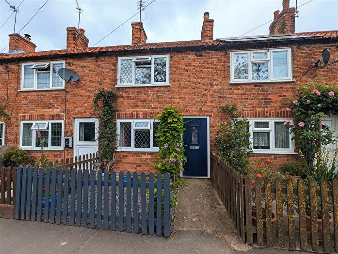 2 Bedroom Terraced House For Sale In Woodhouse Road, Norwell, Newark, NG23