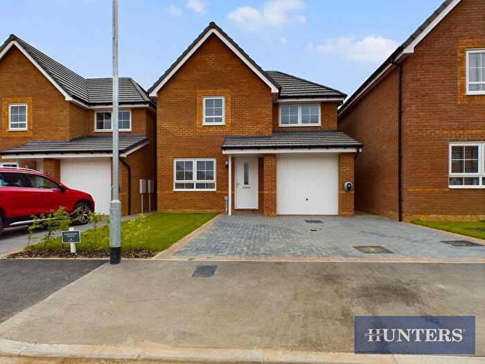 3 Bedroom Property To Rent In Saltwick Drive, Bridlington, YO15