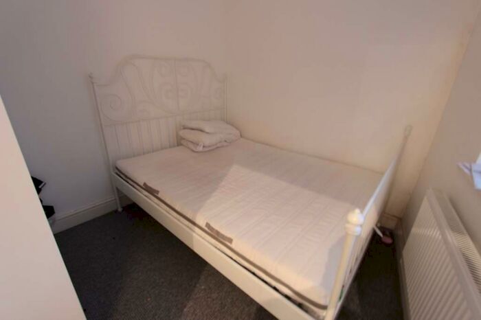 1 Bedroom Apartment To Rent In Byron Road, Harrow, HA3