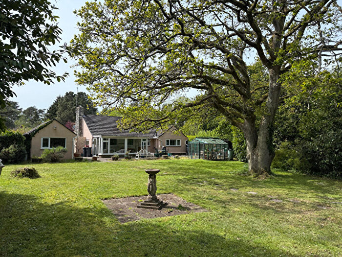 3 Bedroom Bungalow For Sale In Hurn Lane, Ringwood, BH24