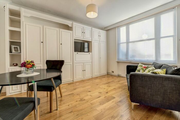 Studio To Rent In Hill Street, Mayfair, London, W1J