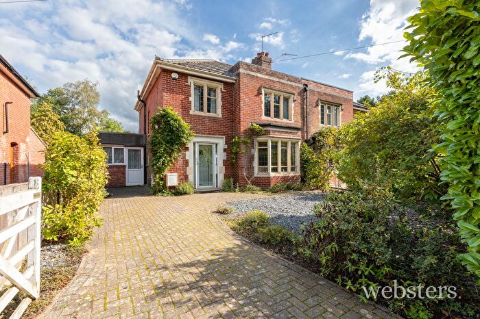 3 Bedroom Semi-Detached House For Sale In Drayton High Road, Drayton, NR8
