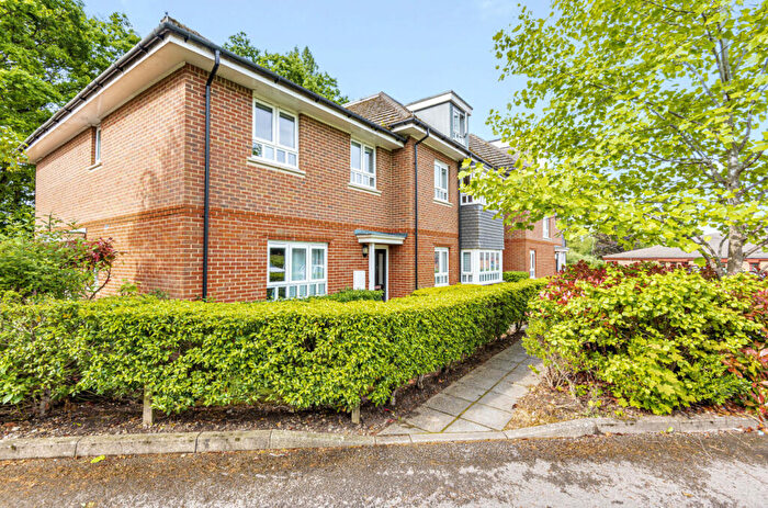 2 Bedroom Maisonette To Rent In Beaumaris Parade, Balmoral Drive, Frimley, Camberley, GU16