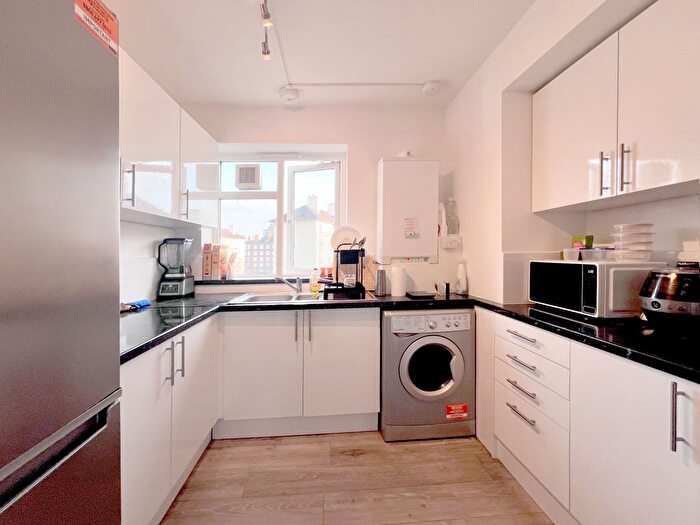 3 Bedroom Flat To Rent In Henrietta House, Queen Caroline Street, London, W6