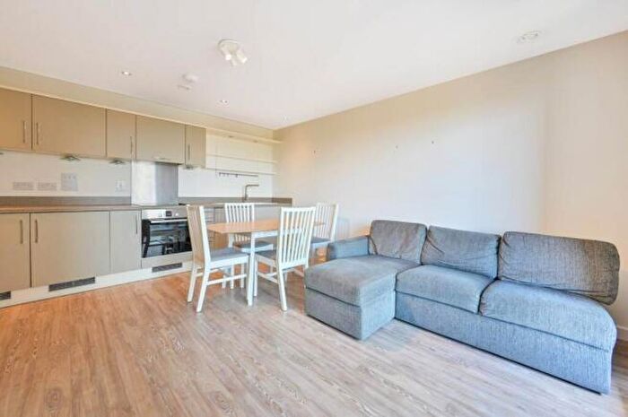 1 Bedroom Apartment To Rent In Woking, Surrey, GU22