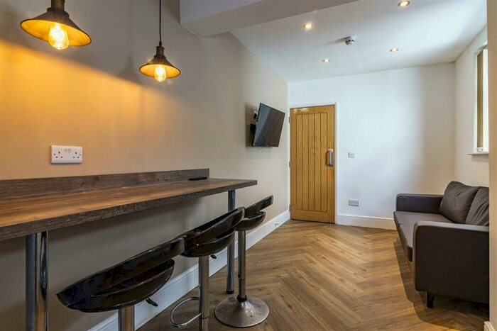 6 Bedroom House To Rent In Radford Boulevard, Nottingham, NG7