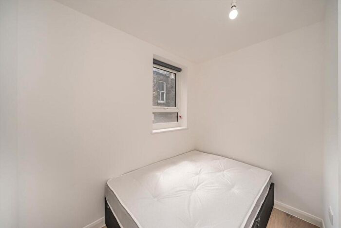 1 Bedroom Flat To Rent In High Street, Sutton, SM1