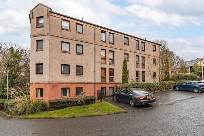3 Bedroom Flat For Sale In Duddingston Mills, Edinburgh, EH8