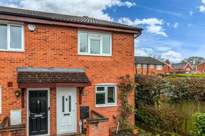 2 Bedroom End Of Terrace House To Rent In Acorn Road, Catshill, Bromsgrove, Worcestershire, B61