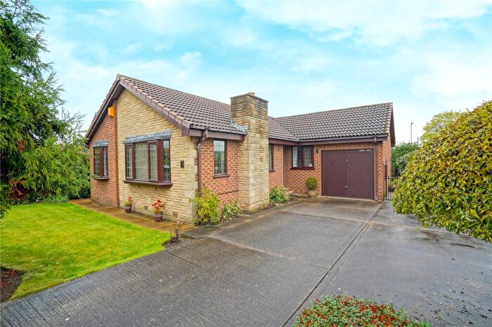3 Bedroom Bungalow For Sale In Moorhouse Close, Whiston, Rotherham, S60