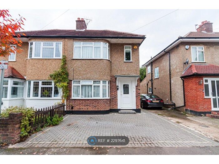 3 Bedroom Semi-Detached House To Rent In Burnham Avenue, Ickenham, Uxbridge, UB10