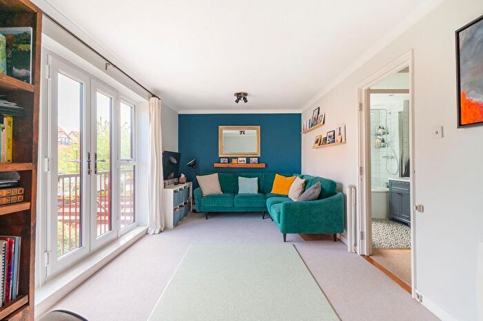 2 Bedroom Semi-Detached House For Sale In Canada Way, Spike Island, BS1