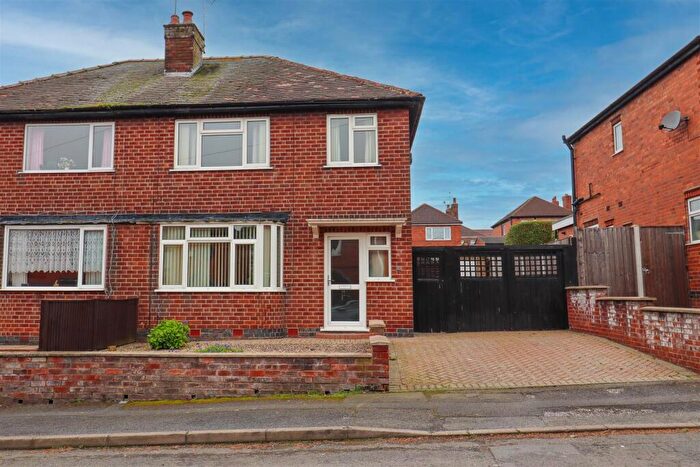 2 Bedroom Detached Bungalow For Sale In Margaret Avenue, Ilkeston, DE7