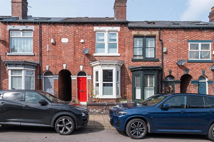 3 Bedroom Terraced House For Sale In Onslow Road, S11