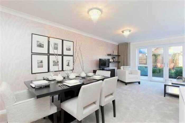 3 Bedroom Semi-Detached House To Rent In Castleridge Drive, St Clements Lakes, DA9